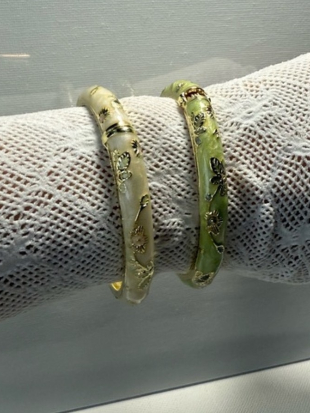 Floral Enamel Bangle Set in Cream and Light Green - Picture 9 of 12